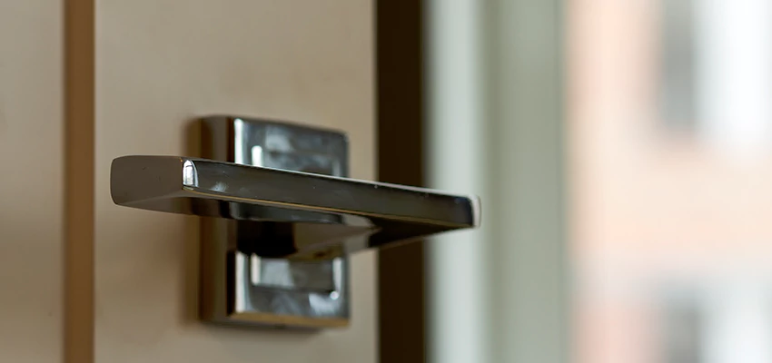 Door Lever Knob Repair in Elmhurst, Illinois