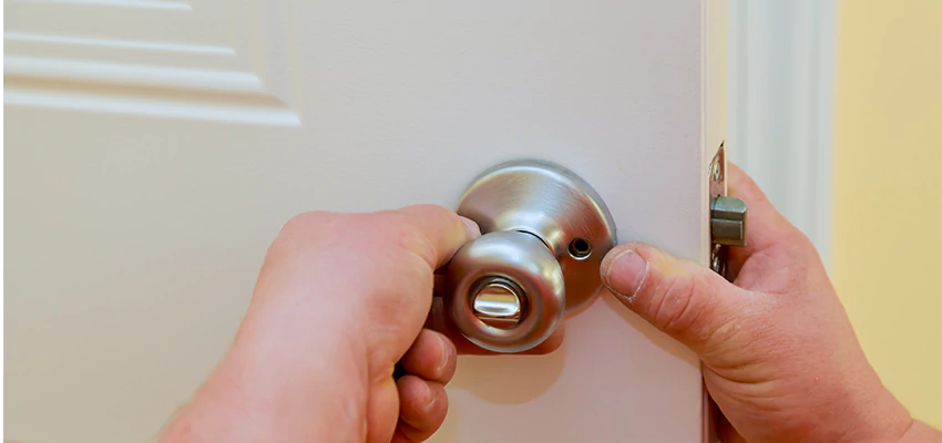 After-hours Locksmith For Lock And Key Installation in Elmhurst, IL