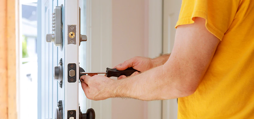 Eviction Locksmith For Key Fob Replacement Services in Elmhurst, IL